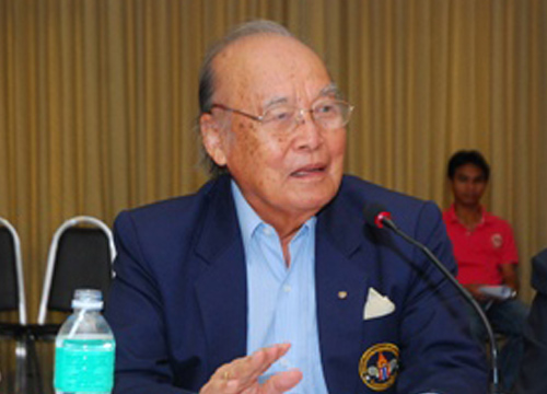 คณะรัฐบุคคลเดินหน้าขอพึ่งพระบารมีผ่านผบ.เหล่าทัพ