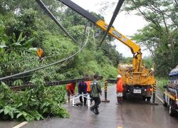 คืบฝนถล่มน้ำป่าระนองดินภูเขาสไลด์ทับเส้นทาง2จุด