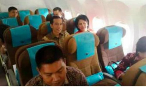 ผู้นำคนใหม่อินโดนีเซีย นั่งเที่ยวบินชั้นประหยัดไปงานลูกชายในสิงคโปร์