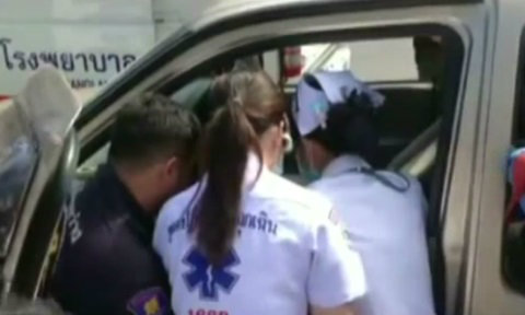 ช่วยระทึก! สาวท้องคลอดก่อนกำหนดคารถ เศร้าลูกไม่รอด