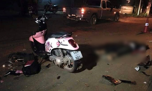 แม่ค้าไล่ไปตาย ไม่ทันไรหนุ่มแจ็คสแปร์โรว์ดับ เหตุซิ่งจยย.ชนวิน