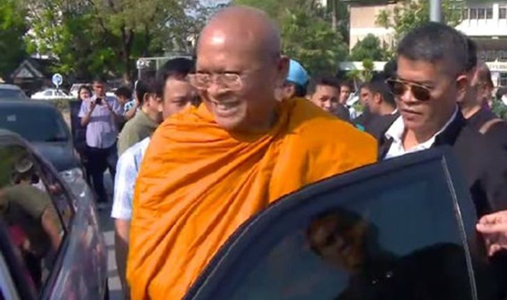 "พระสุเทพ" บอกเป็นพระ ไม่ยุ่ง"ทักษิณ" ชี้ใครทำกรรมไว้ก็ต้องรับกรรม-ทุกคนรู้ดี