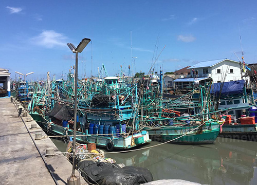 ตราดคนไทยเมินไต๋เรืออุปสรรคประมง