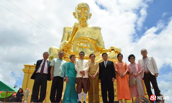 ฮือฮา หลานชาย พล.ต.อ.เสรีพิศุทธ์ จัดงานแต่งใต้ฐานหลวงพ่อคูณ