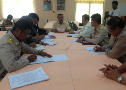 พาณิชย์กระบี่เปิดประมูลปาล์มช่วยเกษตรกร