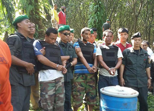 ชุมพรรวบ3โหดฆ่าลูกเศรษฐียัดถังเทปูนทิ้งบ่อดิน