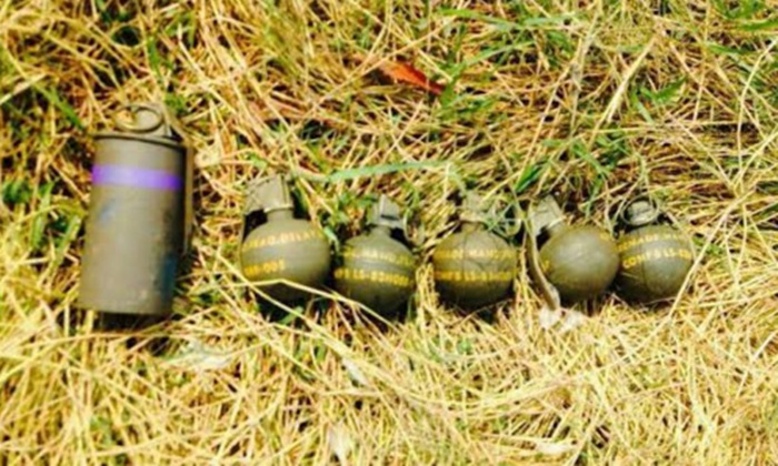 ปทุมฯ พบระเบิด-แก๊สน้ำตาพร้อมใช้ถูกทิ้งไว้