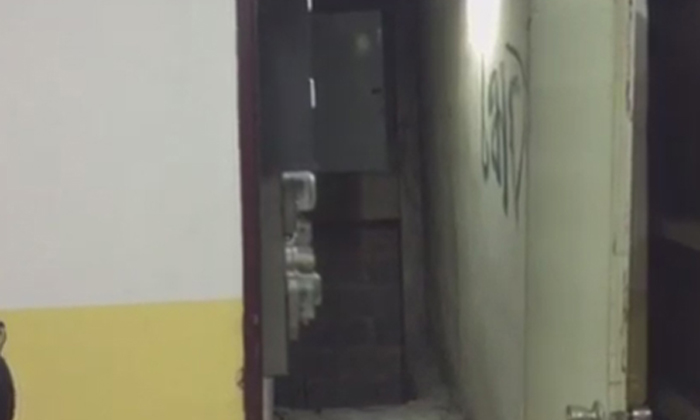 หนุ่มใหญ่สิงคโปร์ ตกช่องซ่อมบำรุงลิฟต์ย่านอุดมสุขดับ