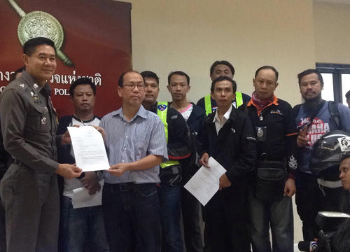 กลุ่มจยย.ยื่นผบ.ตร.ทบทวนห้ามขึ้นสะพานลงอุโมงค์