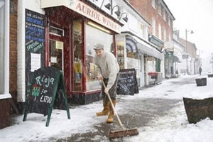 คาดหิมะตกหนักในอังกฤษทำเศรษฐกิจเจ๊ง 50,000 ล้านบาท