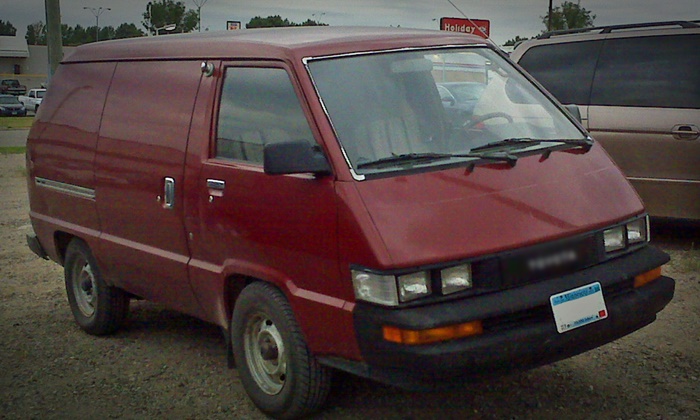 สาวสุดช็อก! เจอหนุ่มพิลึก พยายามข่มขืน-มีเซ็กซ์กับรถตู้