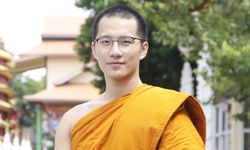 พระบี้ ธรรศภาคย์ บวชต่อถวายเป็นพระราชกุศล ไม่มีกำหนดสึก