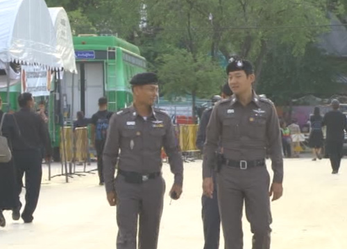 ตร.ทท.เข้มดูแลนักท่องเที่ยวชมพระบรมมหาราชวัง