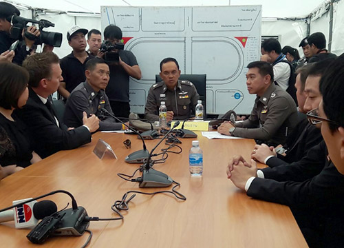 น.1รับมอบอาหารเครื่องดื่มจากทูตตร.ออสเตรเลีย-ญี่ปุ่น