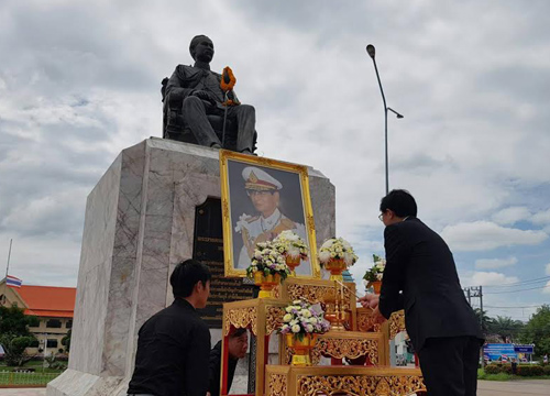 อบจ.ปราจีนบุรีแปรอักษรขอเป็นข้ารองบาททุกชาติไป
