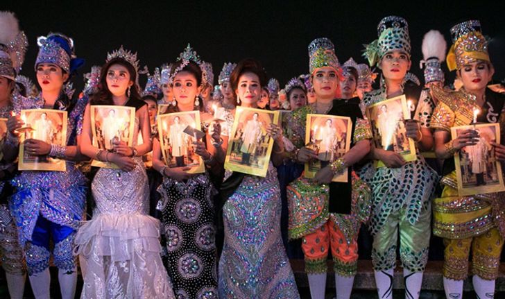 ภาพประวัติศาสตร์ หมอลำทั่วฟ้าเมืองไทย ร่วมใจร้องเพลงสรรเสริญพระบารมี