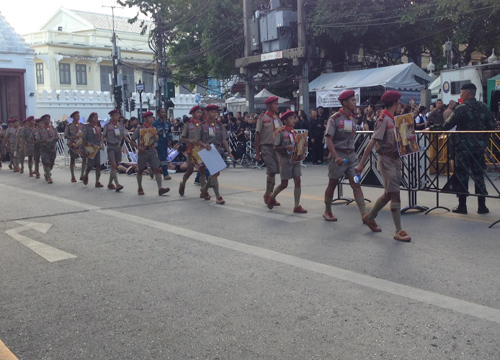 สำนักงานลูกเสือฯนำนร.เข้ากราบพระบรมศพ