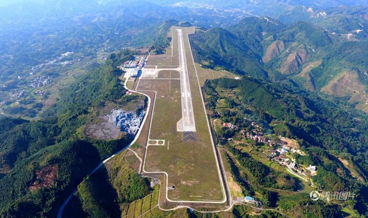 สนามบินจีนเหนือบนภูเขา ฝรั่งยังทึ่งแนวคิดสร้างสำเร็จ