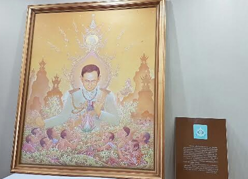 ผวจ.แพร่ขอบคุณอ.เฉลิมชัยรับดูแลภาพวาด