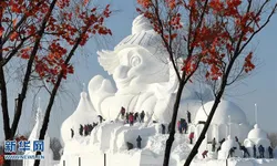 อลังการ!  เมืองฮาร์บินแกะสลักน้ำแข็งหิมะ สร้างมนุษย์หิมะยักษ์สูงกว่า 34  ม.