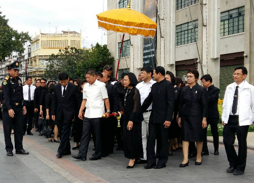 กทม.อัญเชิญพระพุทธนวราชบพิตรให้ปชช.สักการะ