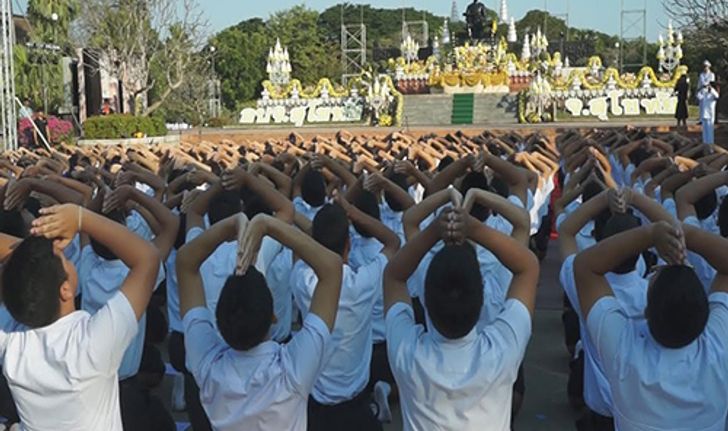 ผวจ.สุโขทัย-อุทัยฯสักการะพ่อขุนรามคำแหงฯ