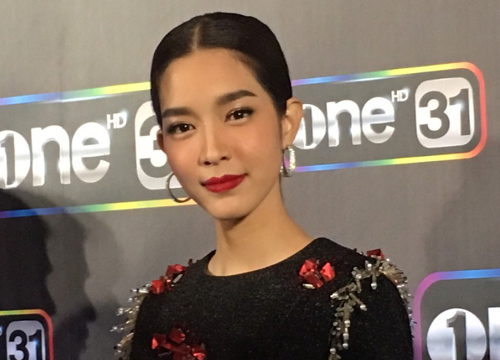 โม มนชนกไร้ปัญหาเจอบี้คุยได้ปกติ