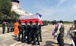 กองทัพเรือชี้ลมเปลี่ยนทิศ ต้นเหตุทำนักโดดร่มดับ