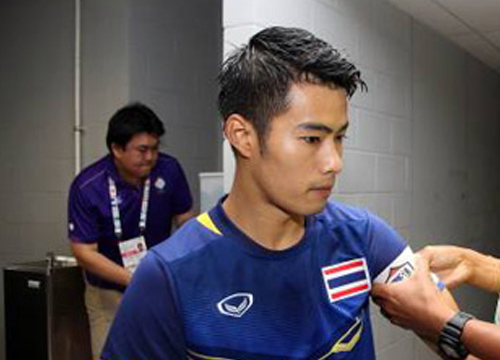 ส.บอลฯเข้าเยี่ยมสารัชหลังบาดเจ็บพักยาวครึ่งปี
