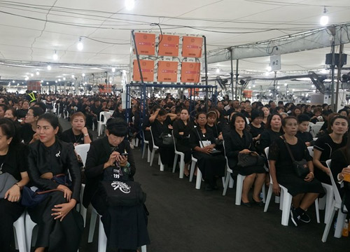 ปชช.กราบพระบรมศพแน่น-รวม114วันกว่า4.7ล้าน