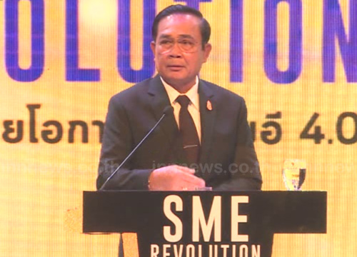 นายกฯยันไม่ขึ้นVAT1%-ขอหยุดโยงปมพระ
