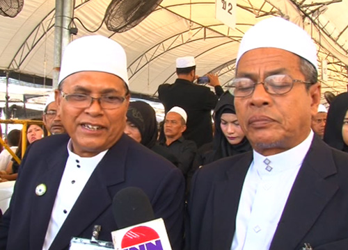 ผู้นำศาสนาสงขลา,ปัตตาปราบปลื้มได้กราบพระบรมศพร.9