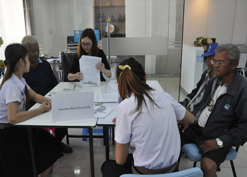 โคราชลงทะเบียนคนจนคึกคักส่วนใหญ่ผู้สูงอายุ