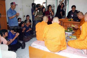 แม่นักศึกษาม.แม่โจ้ร่ำไห้รับศพลูกสาวครวญยังทำใจไม่ได้