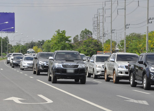 ตร.ทล.จัดกำลัง2,300นายพร้อมรับปชช.กลับกรุง