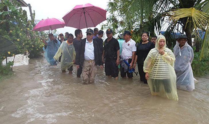 พังงาคลื่นซัดบ้านเกาะคอเขา จ่อประกาศภัยพิบัติ