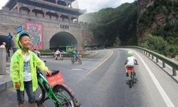 สุดยอด! เด็กชายจีนวัย 8 ขวบปั่นจักรยาน 3,900 กม. ไปลาซ่า ทิเบต