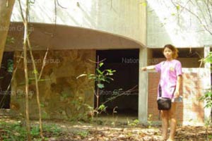 4 โจ๋พิสูจน์วิญญาณบ้านร้างเห็นภาพหญิงซิ่งรถหนีคว่ำดับ 1