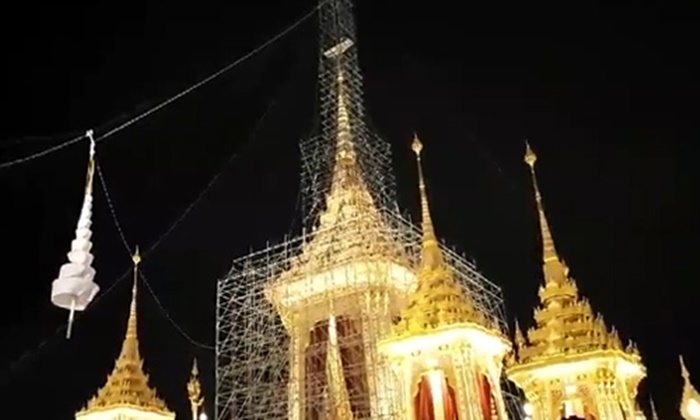 ตร.พร้อมดูแล พิธียกฉัตรยอดพระเมรุมาศ ในวันนี้