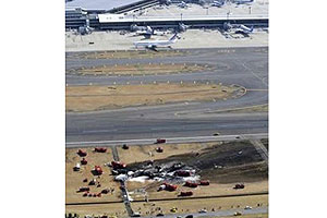 สนามบินนาริตะเริ่มเปิดใช้รันเวย์ หลังเครื่องบินเฟดเอ็กซ์ตก