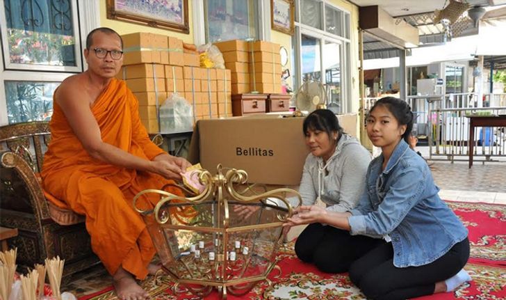 แม่ลูกเศรษฐีพันล้าน เผยเป็นหลานสาวเสือมเหศวร นำเงินทำบุญวัดบ้านเกิด