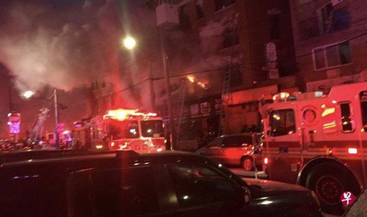 ไฟไหม้อพาร์ทเมนท์ในนิวยอร์ก เจ็บอย่างน้อย 23 คน