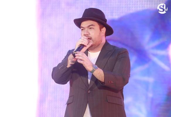 โอ๊ต ปราโมทย์