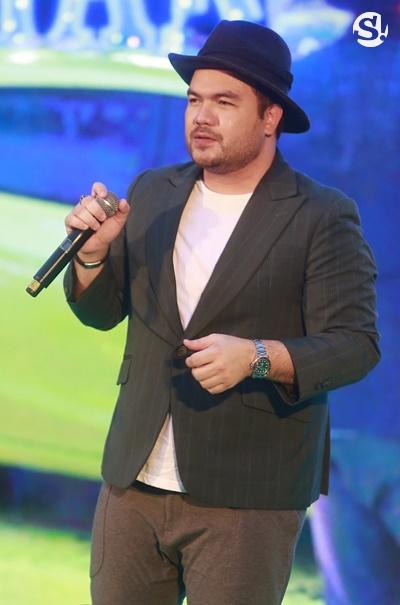 โอ๊ต ปราโมทย์