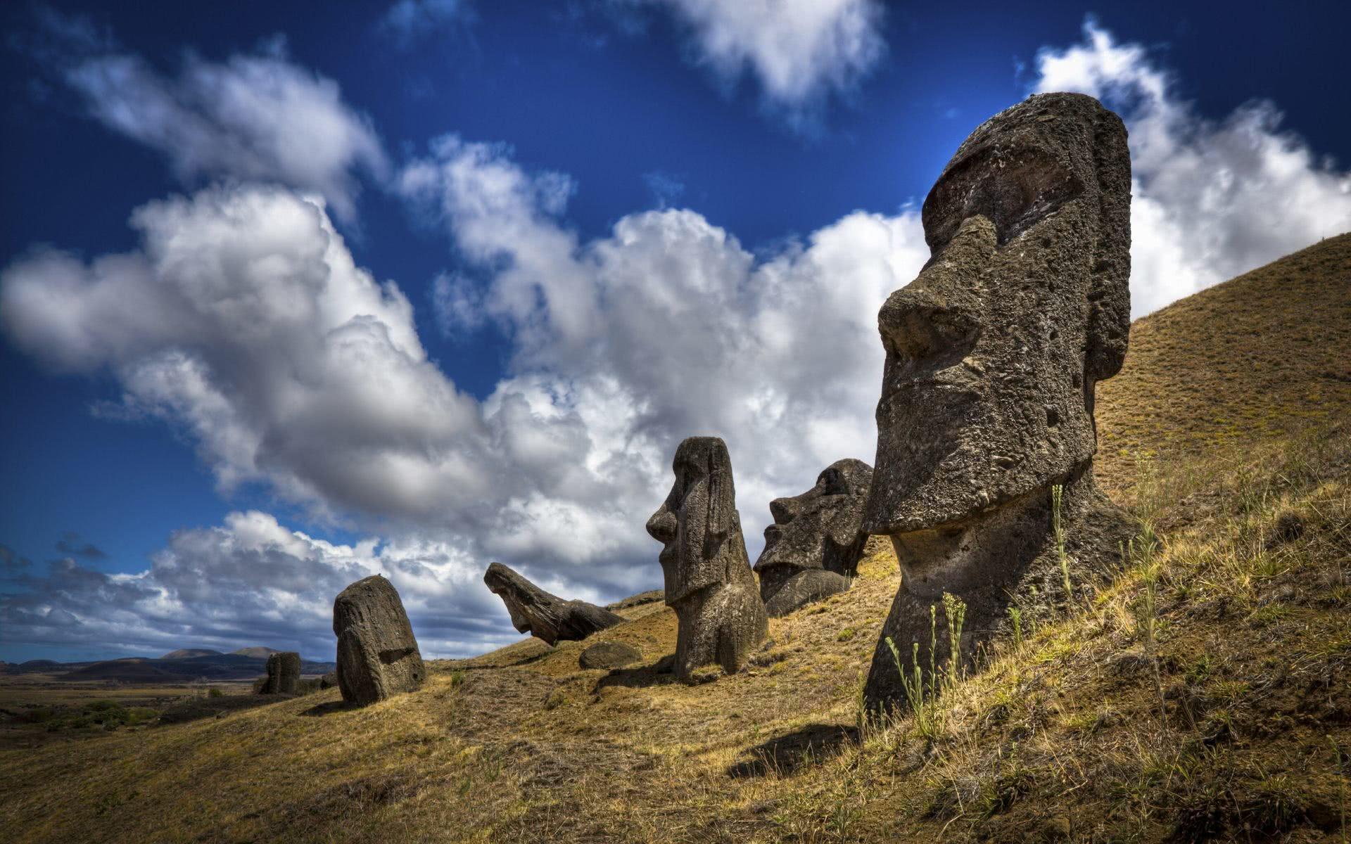 รูปสลักหิน เกาะอีสเตอร์