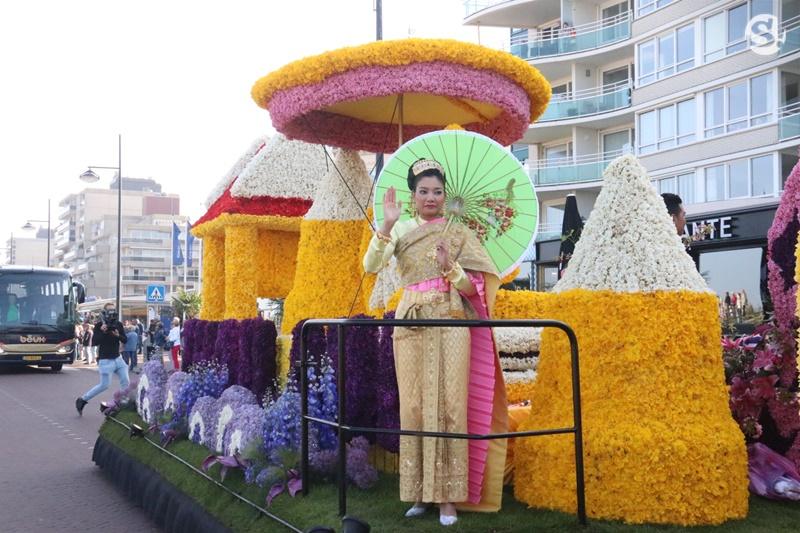 รถบุปผชาติ สวนนงนุช