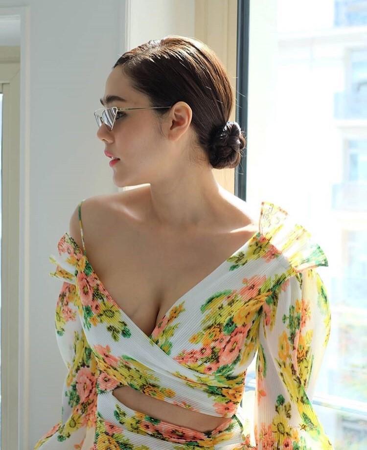 ชมพู่ อารยา