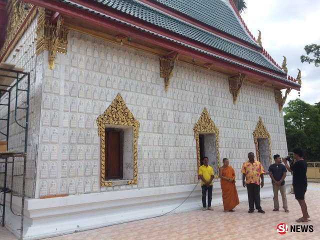 สวยงาม หนึ่งเดียวในไทยนำพระสมเด็จปูฝาผนังโบสถ์