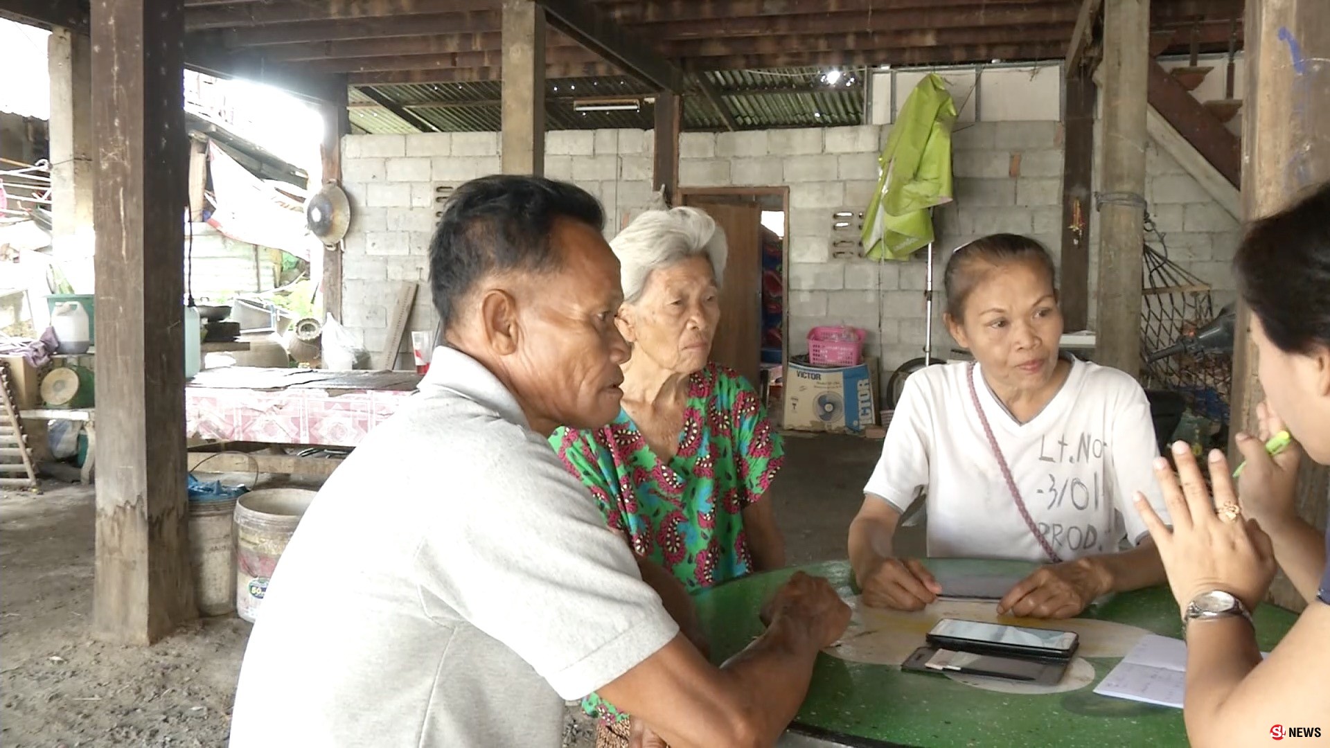 แม่เตรียมรับศพ “น้องเปิ้ล” ที่ผูกคอตายกลับภูมิลำเนา หลังถูกหลอกทำงานต่างประเทศ