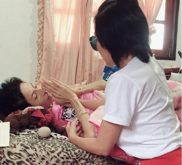 เอมมี่ แม็กซิม เยี่ยม มะนาว แม็กซิม